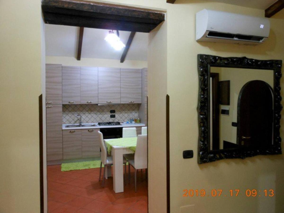 Home In Love: Vicoletto Dei Presepi Napoli Eksteriør bilde