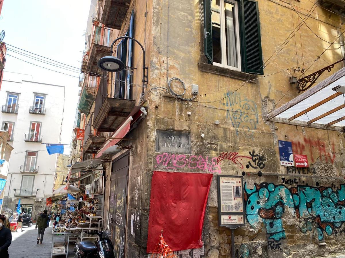 Home In Love: Vicoletto Dei Presepi Napoli Eksteriør bilde