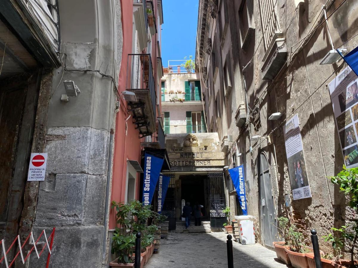 Home In Love: Vicoletto Dei Presepi Napoli Eksteriør bilde