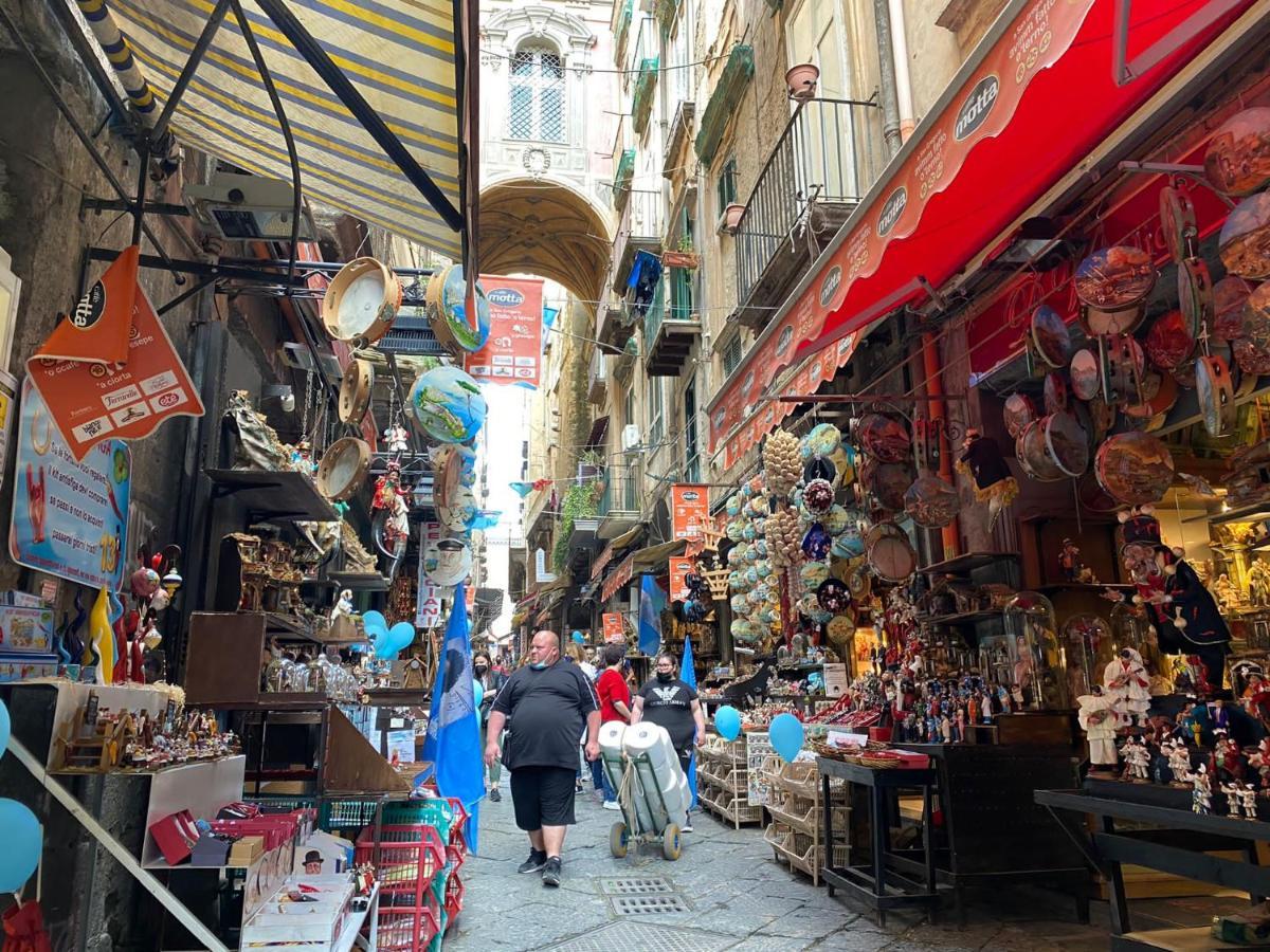 Home In Love: Vicoletto Dei Presepi Napoli Eksteriør bilde